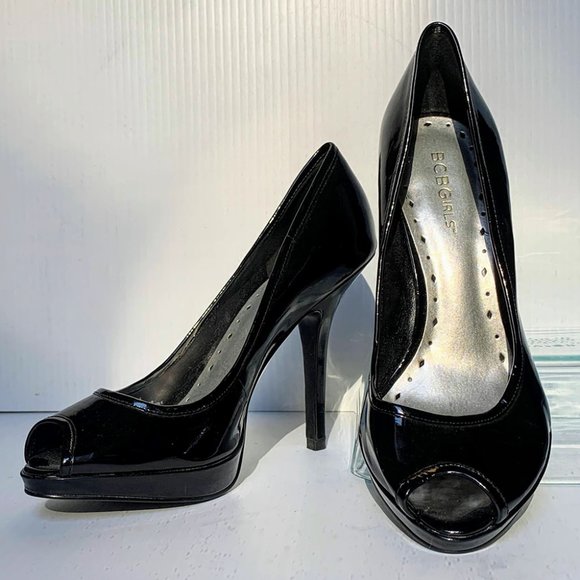 BCBGirls black, Patent Leather Heels 7.5 - Picture 4 of 8